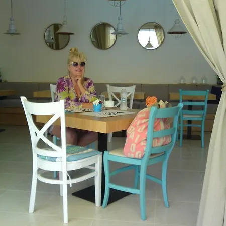 Hotel Family Sunarita 2*